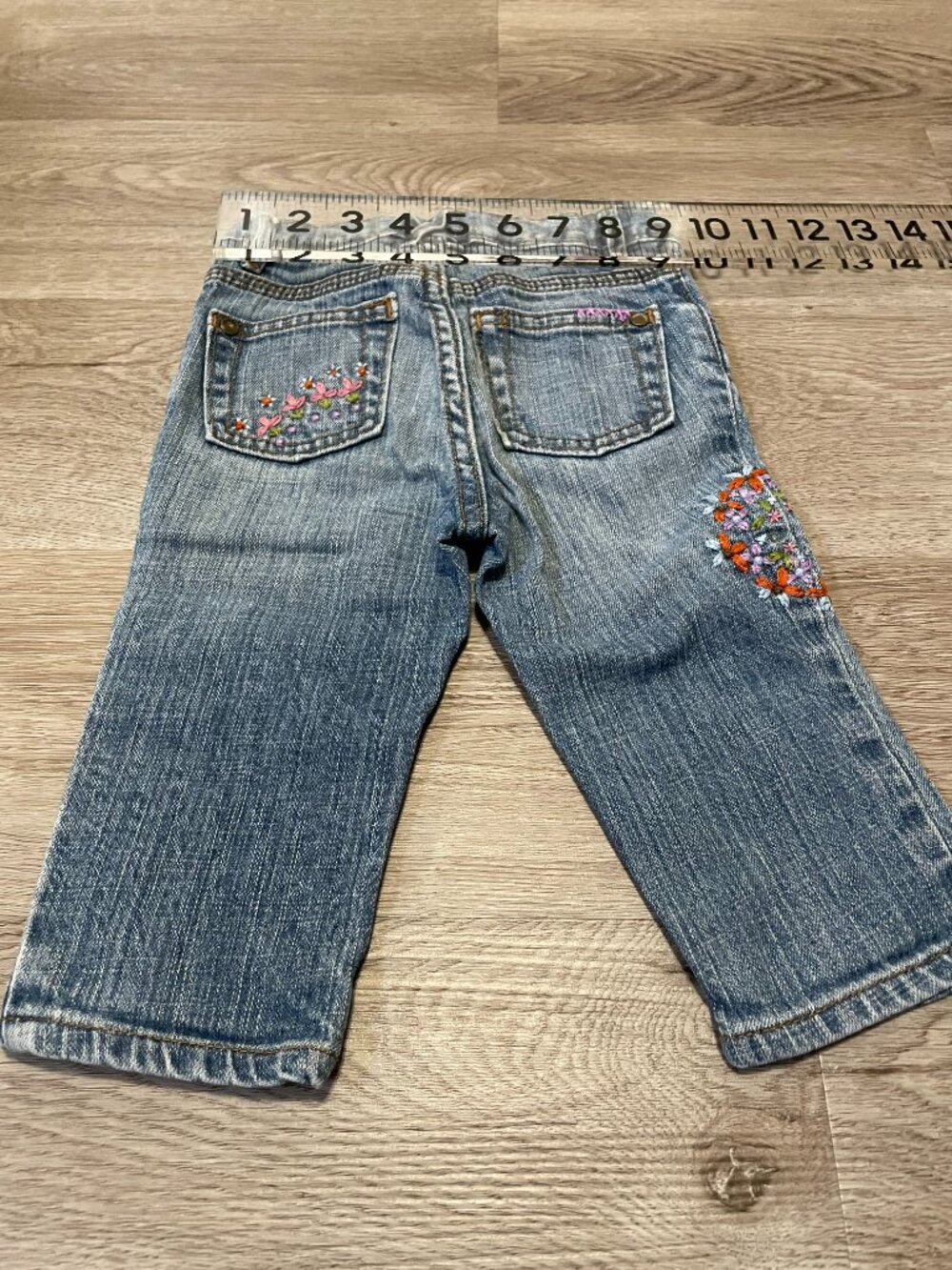 Embroidered Jeans - Picture 8 of 10